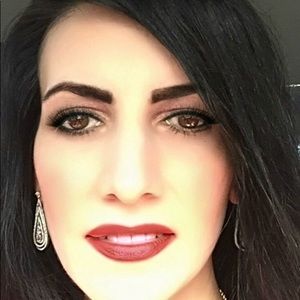 Meet your Posher, Tara